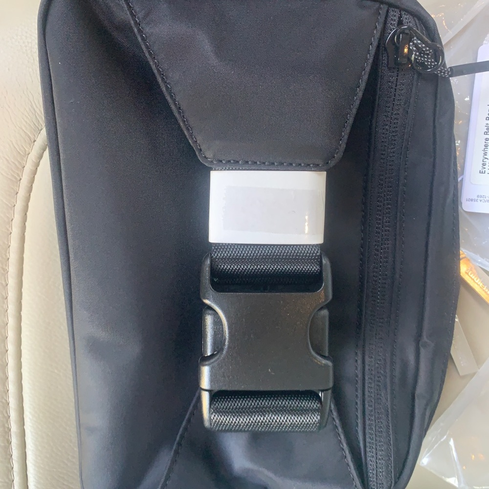 Lulu lemon Everywhere Belt Bag